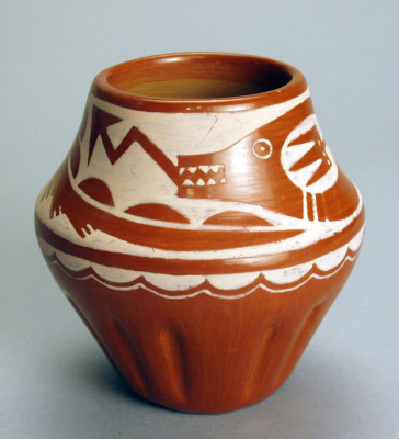 San Ildefonso Redware Jar by Gilbert Attencio, c.1960 details San Ildefonso Redware Jar by Gilbert Attencio, c.1960
