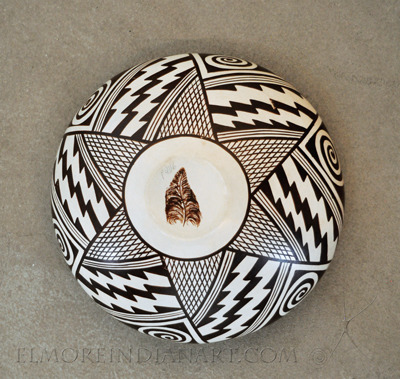 Hopi Black on White Seed Jar by Helen Naha (Feather Woman)